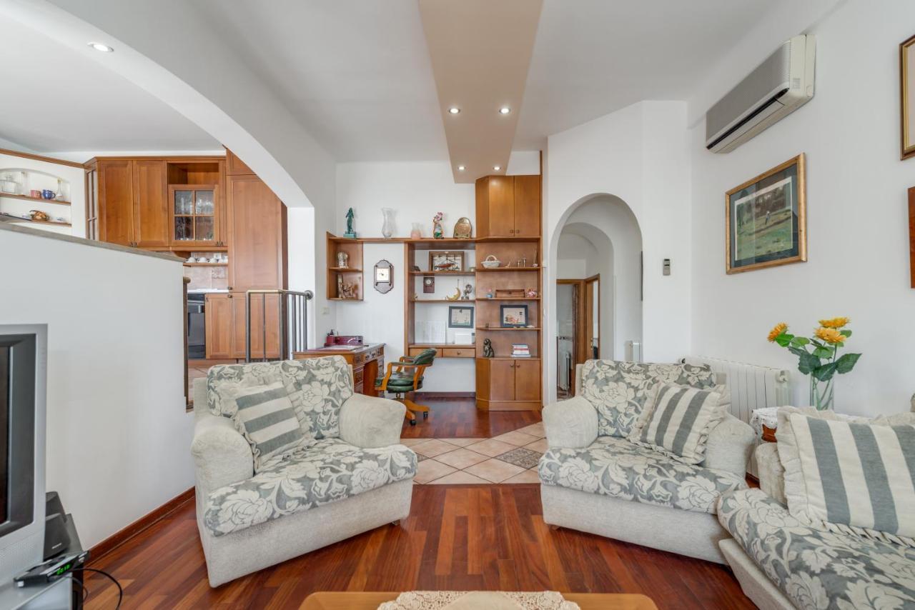 Marmont Suite Split Exterior photo